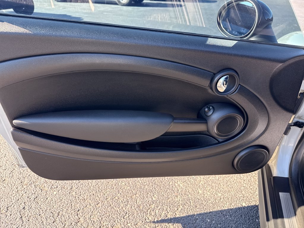 Used 2014 MINI Cooper Coupe FWD image 11