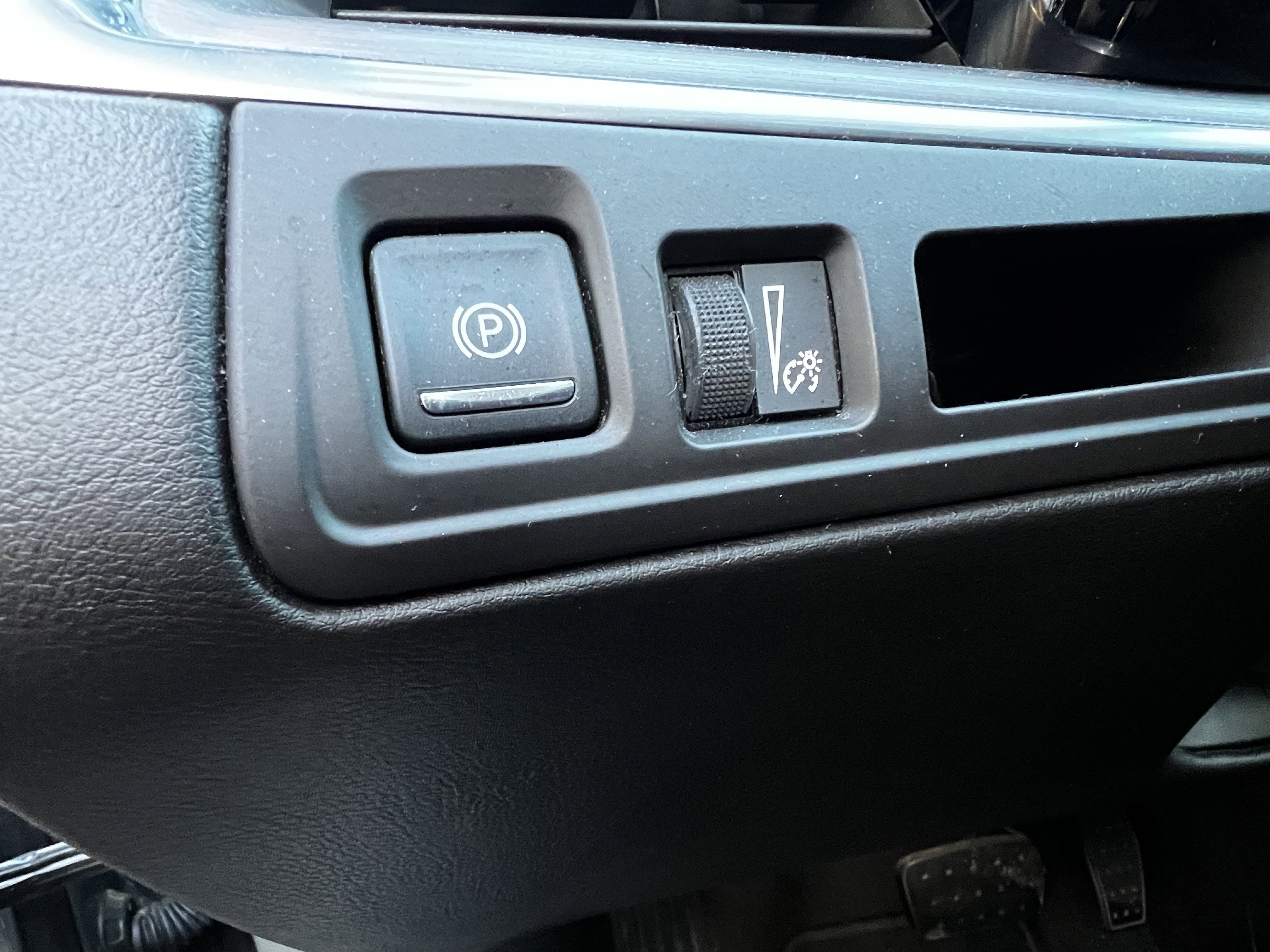 Used 2017 Cadillac XT5 Luxury image 15