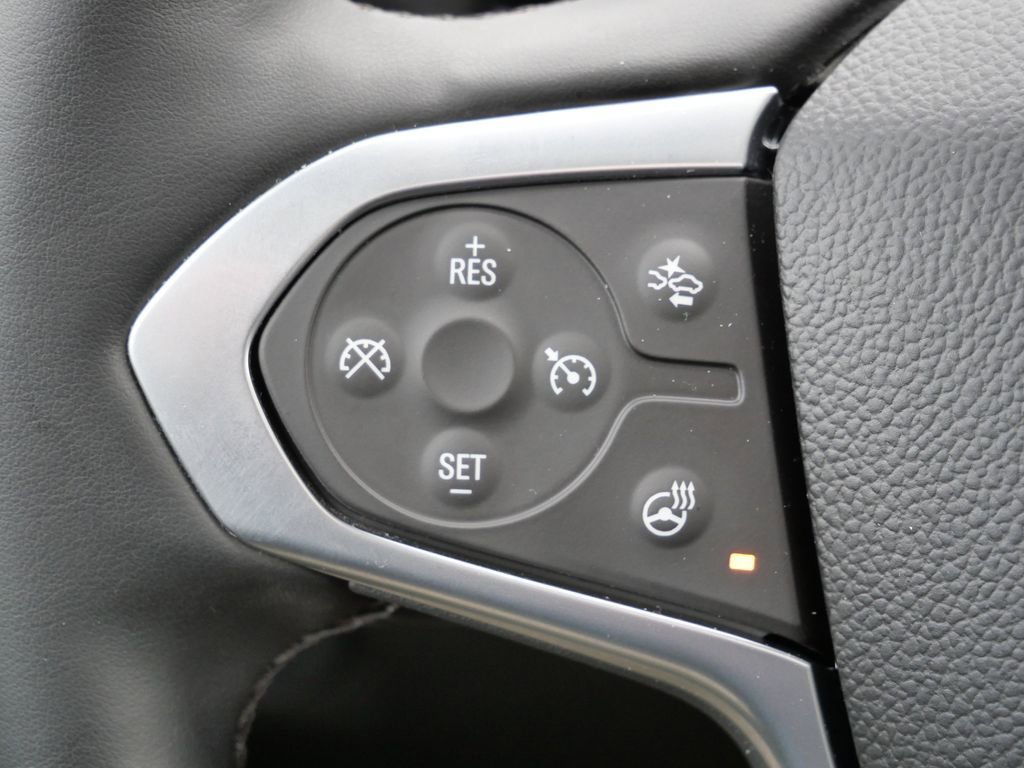 Used 2023 Chevrolet Traverse RS image 37