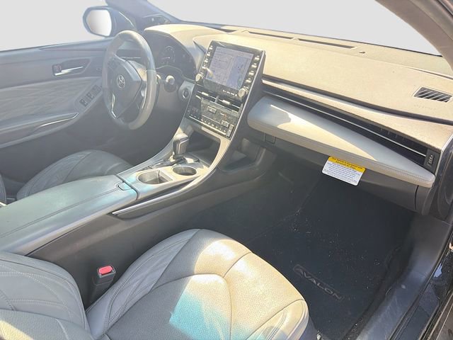 Used 2020 Toyota Avalon Limited w/ Advanced Safety Package FWD image 12