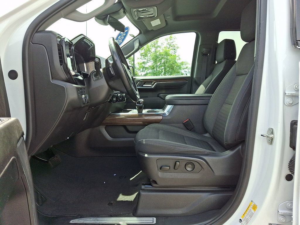 Used 2024 Chevrolet Silverado 1500 LT Trail Boss w/ Protection Package AWD/4WD image 15