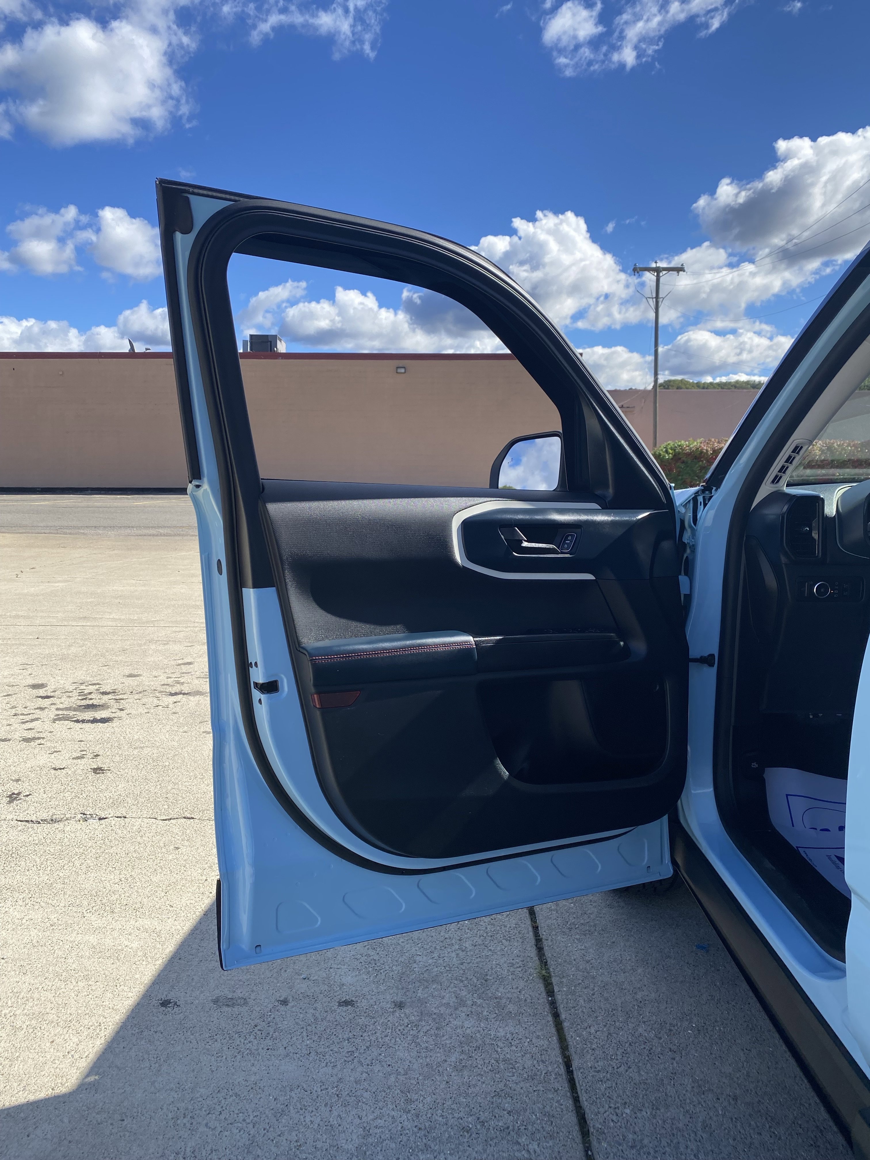 Used 2024 Ford Bronco Sport Heritage w/ Heritage Convenience Package image 3