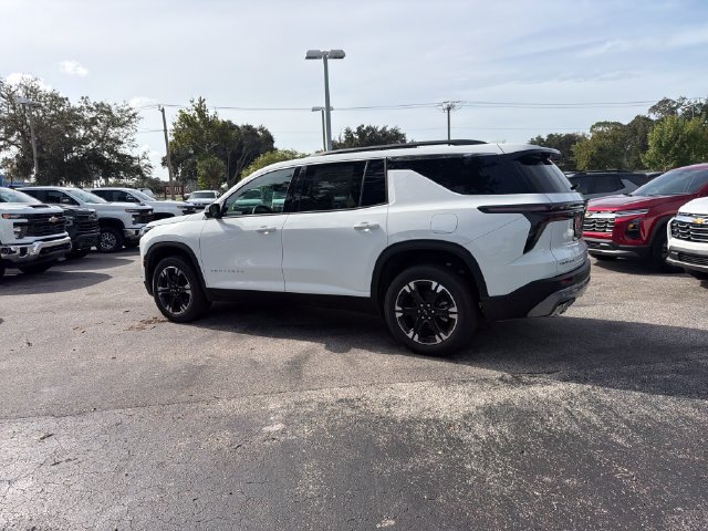 New 2027 Chevrolet Traverse LT w/ Sun and Wheel Package FWD image 7