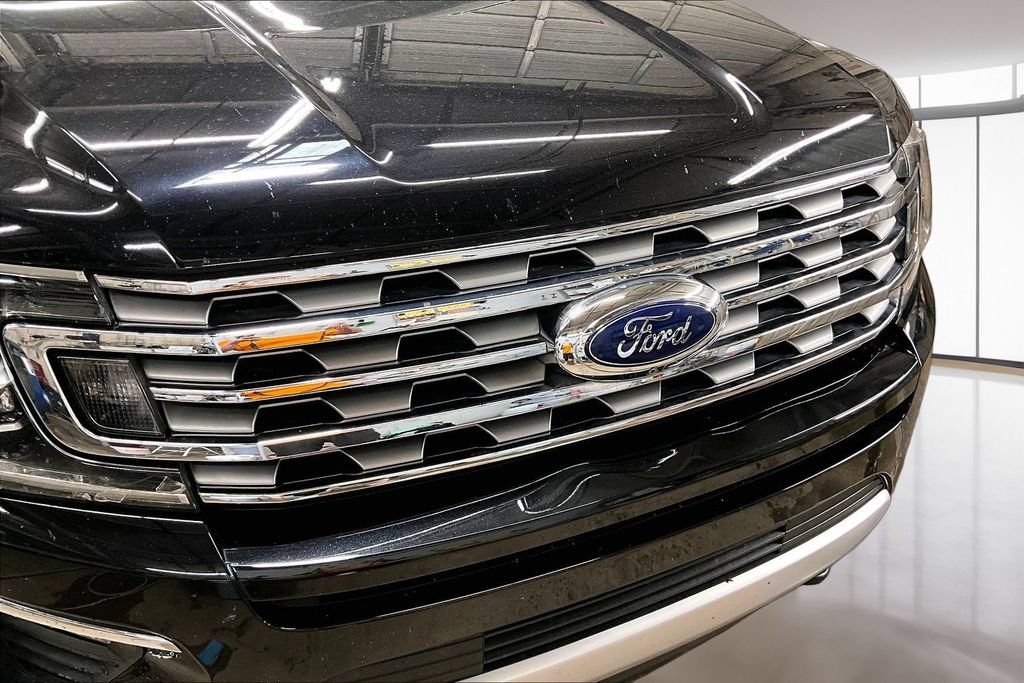 Used 2019 Ford Expedition Limited w/ Special Edition Package AWD/4WD image 22