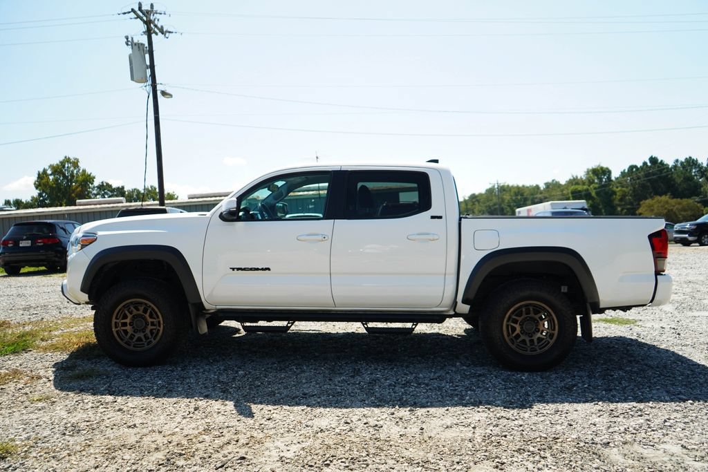 Used 2022 Toyota Tacoma SR5 w/ Trail Edition AWD/4WD image 23