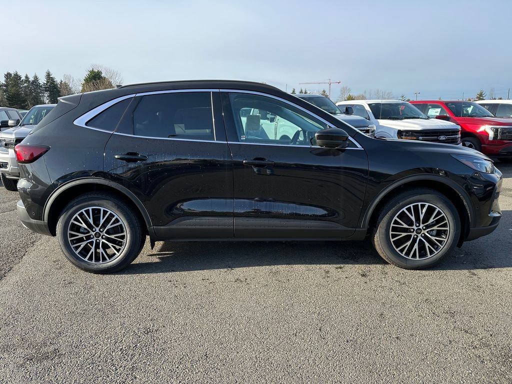 New 2024 Ford Escape SE w/ PHEV Premium Package FWD image 8