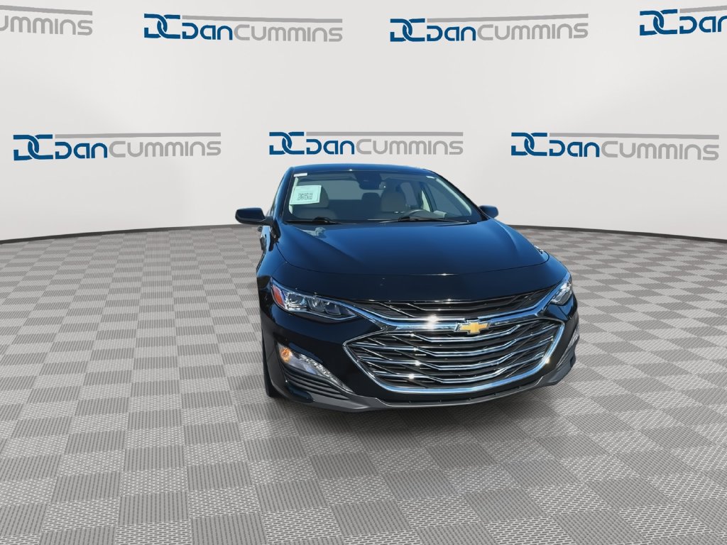 Used 2024 Chevrolet Malibu LT FWD image 3