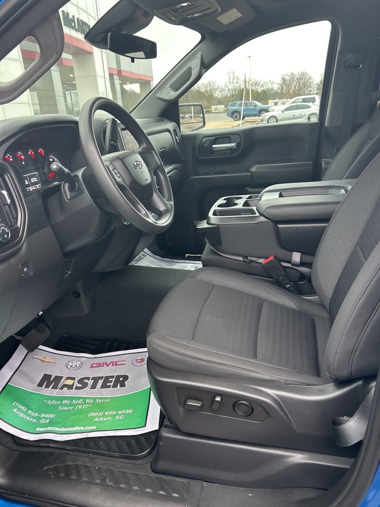 Used 2023 Chevrolet Silverado 1500 Custom Trail Boss w/ LPO, Dark Essentials Package image 7