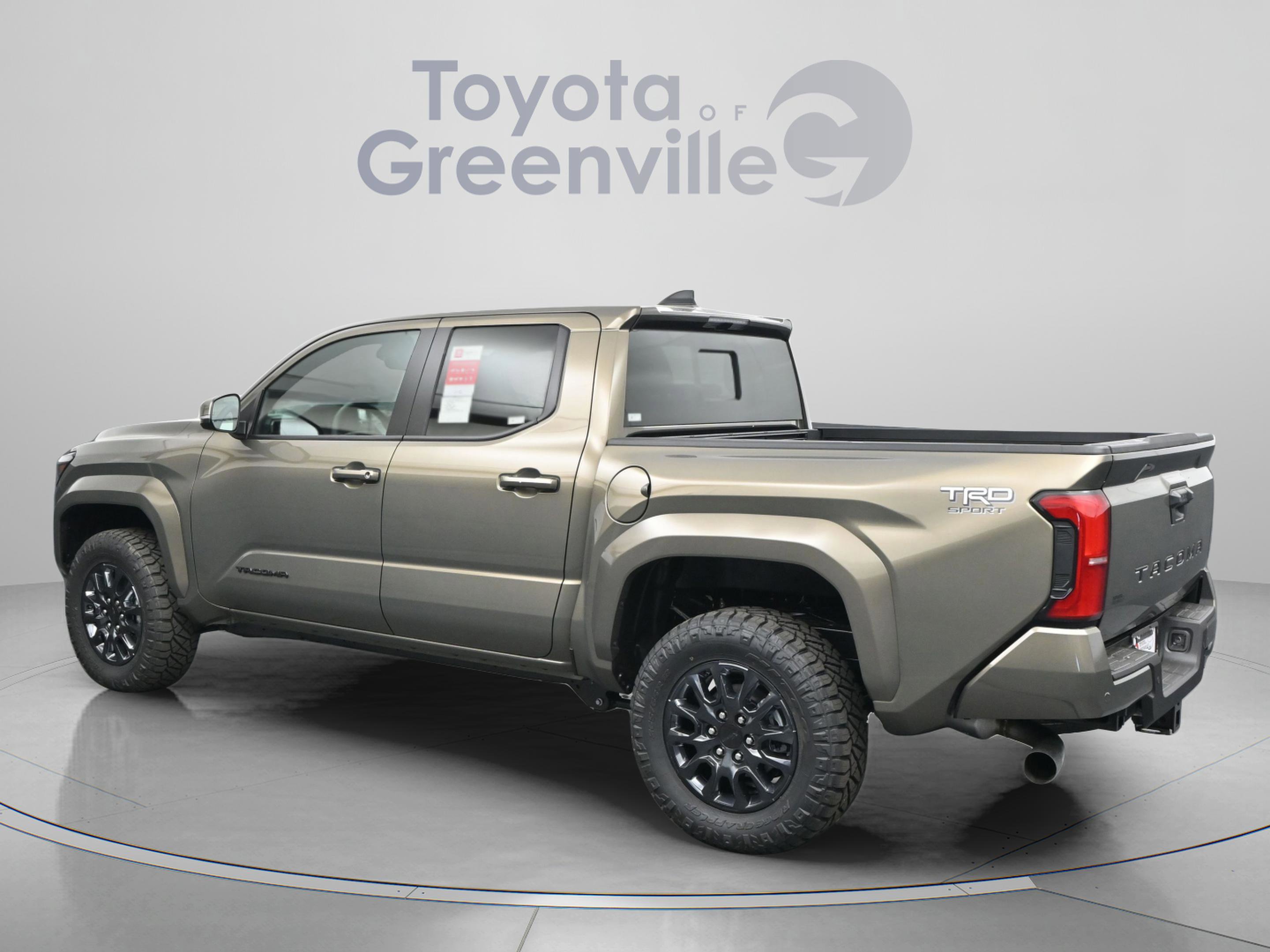 Used 2025 Toyota Tacoma TRD Sport w/ TRD Sport Upgrade Package RWD image 6