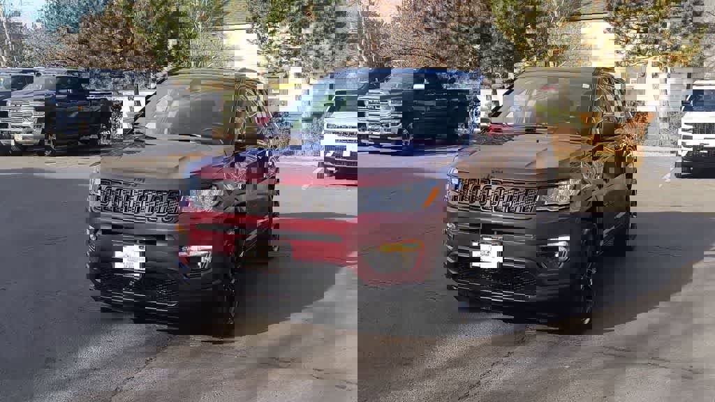 Used 2021 Jeep Compass Latitude image 4