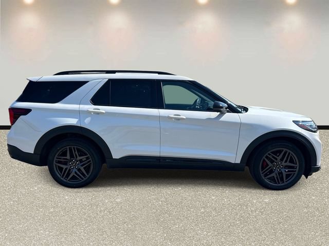 Certified 2025 Ford Explorer ST AWD/4WD image 4
