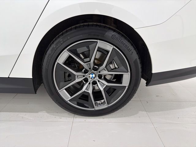 Used 2026 BMW 530i xDrive w/ Premium Package AWD/4WD image 47