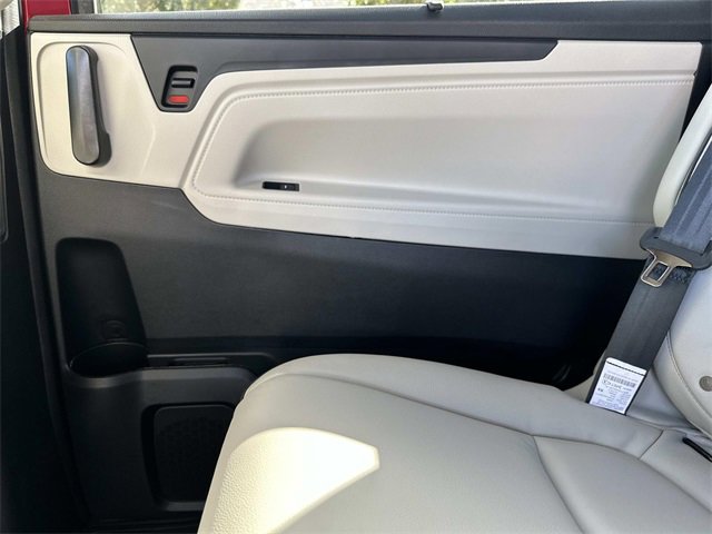 New 2026 Honda Odyssey Touring image 14