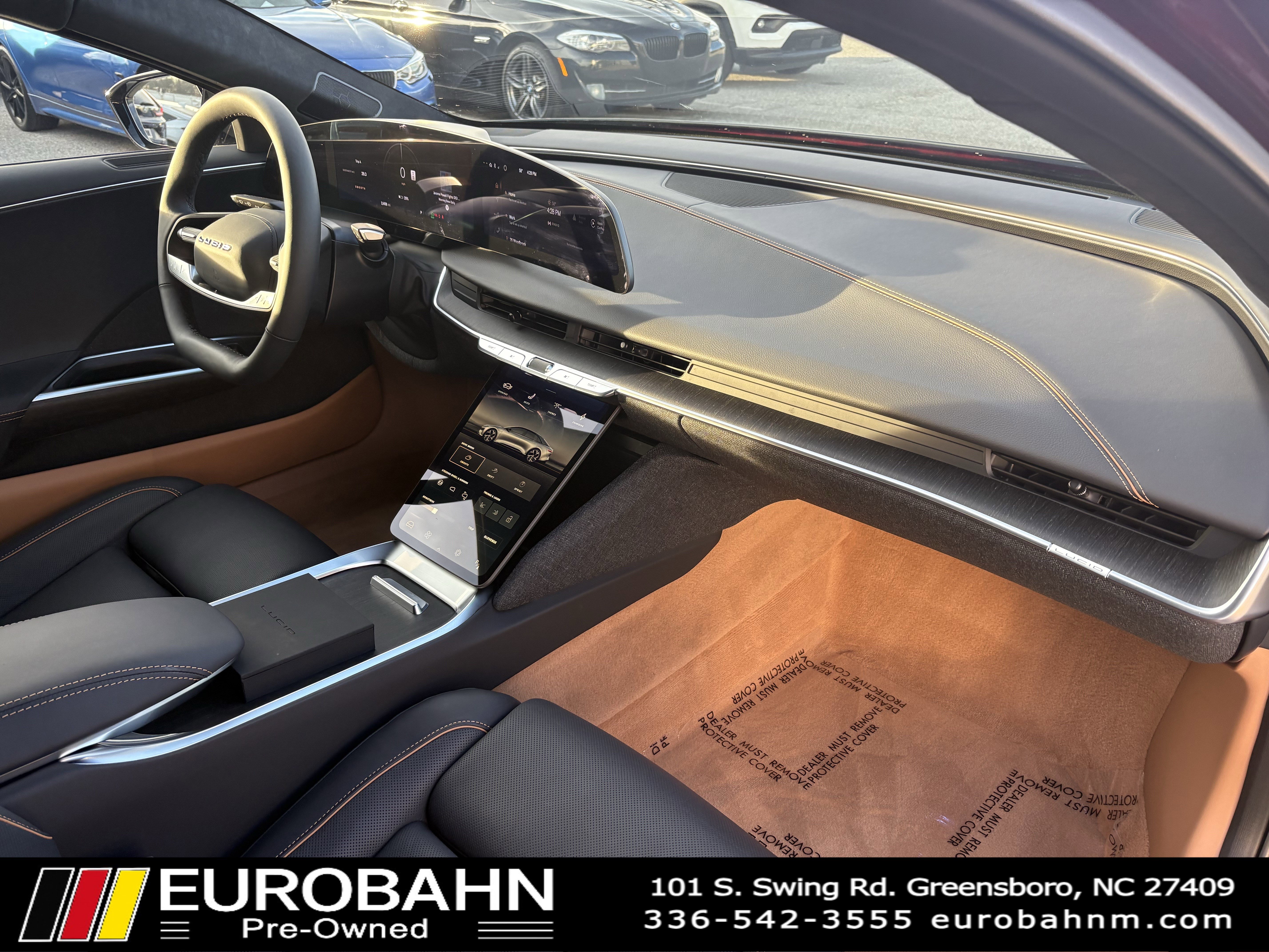 Used 2025 Lucid Air Touring image 16