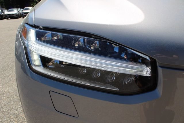 Certified 2023 Volvo XC90 B6 Plus w/ Protection Package Premier AWD/4WD image 13