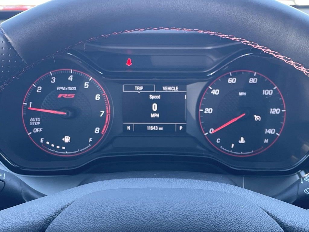 Certified 2025 Chevrolet Trax RS w/ Sunroof Package image 21