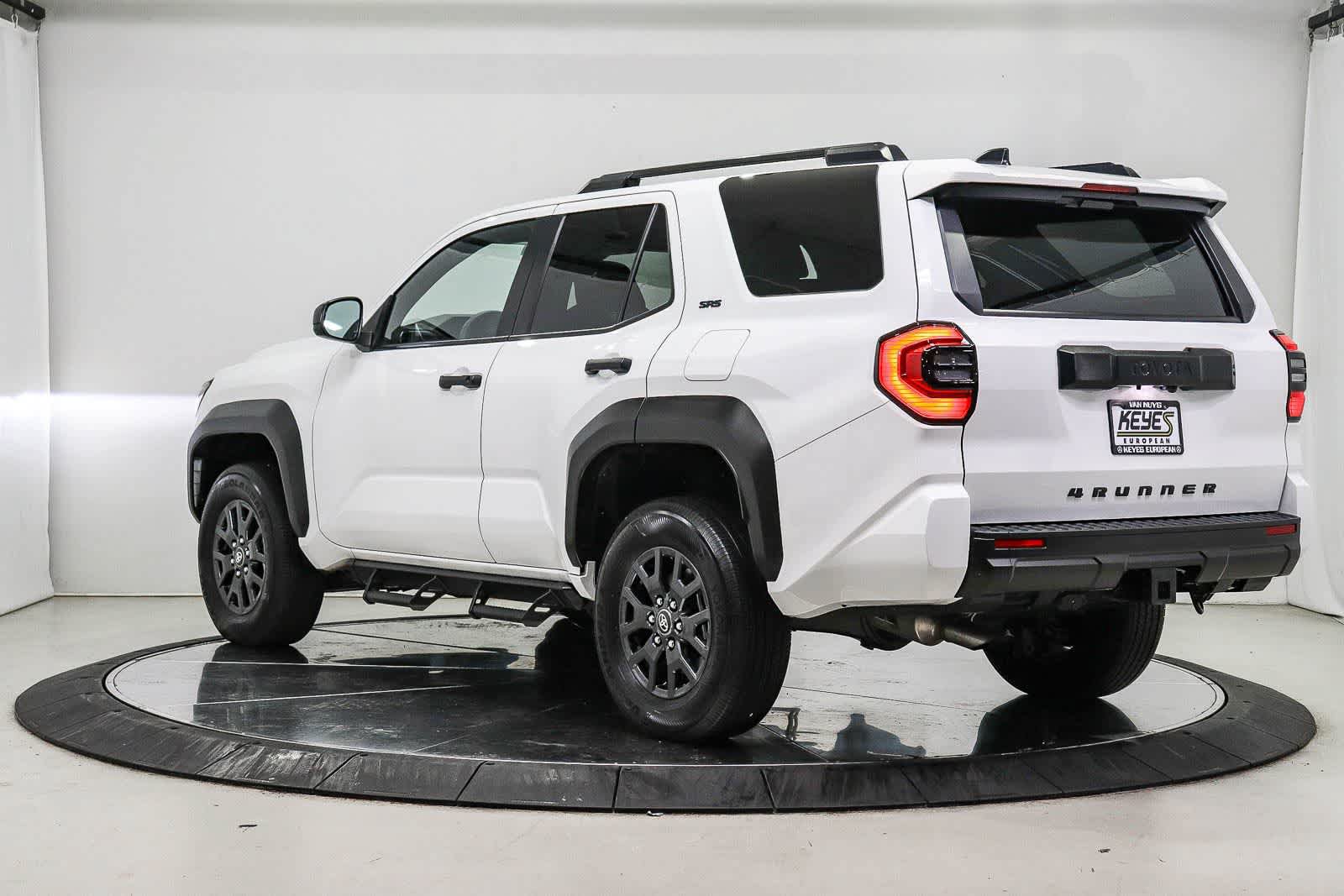 Used 2025 Toyota 4Runner SR5 RWD image 2