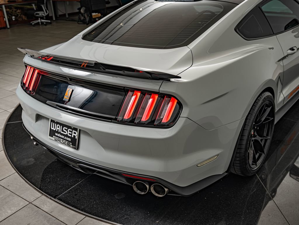Used 2017 Ford Mustang Shelby GT350 w/ Electronics Package RWD image 20