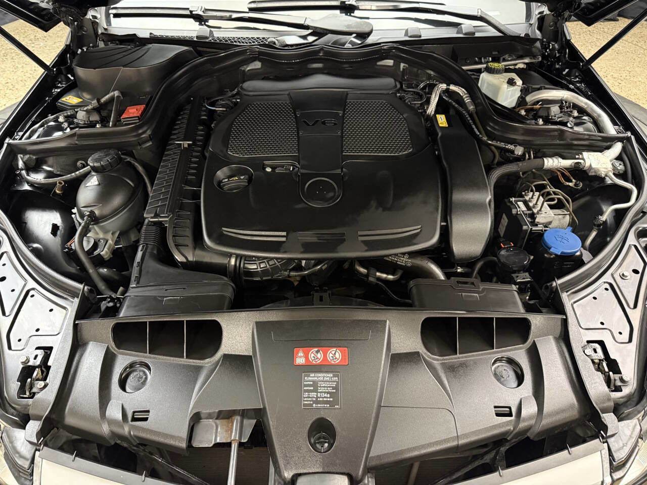 Used 2013 Mercedes-Benz E 350 Cabriolet image 28