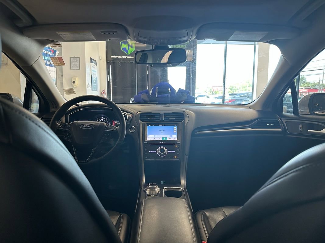 Used 2019 Ford Fusion Energi Titanium image 16