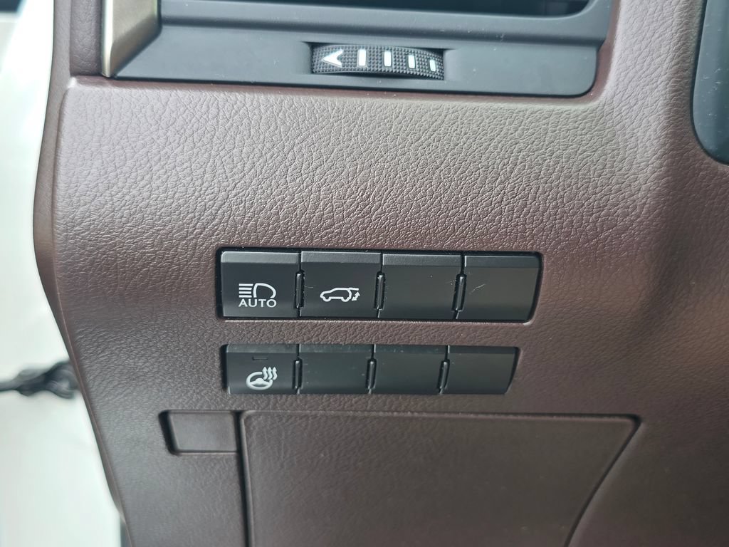 Used 2019 Lexus RX 350L AWD image 17