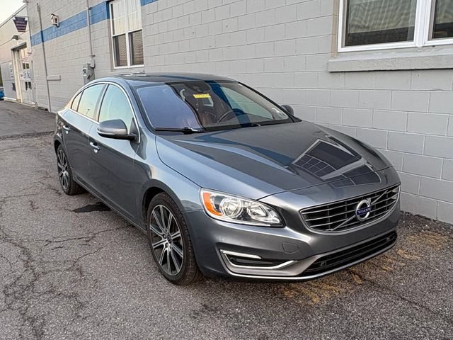 Used 2017 Volvo S60 T5 Inscription AWD/4WD image 3