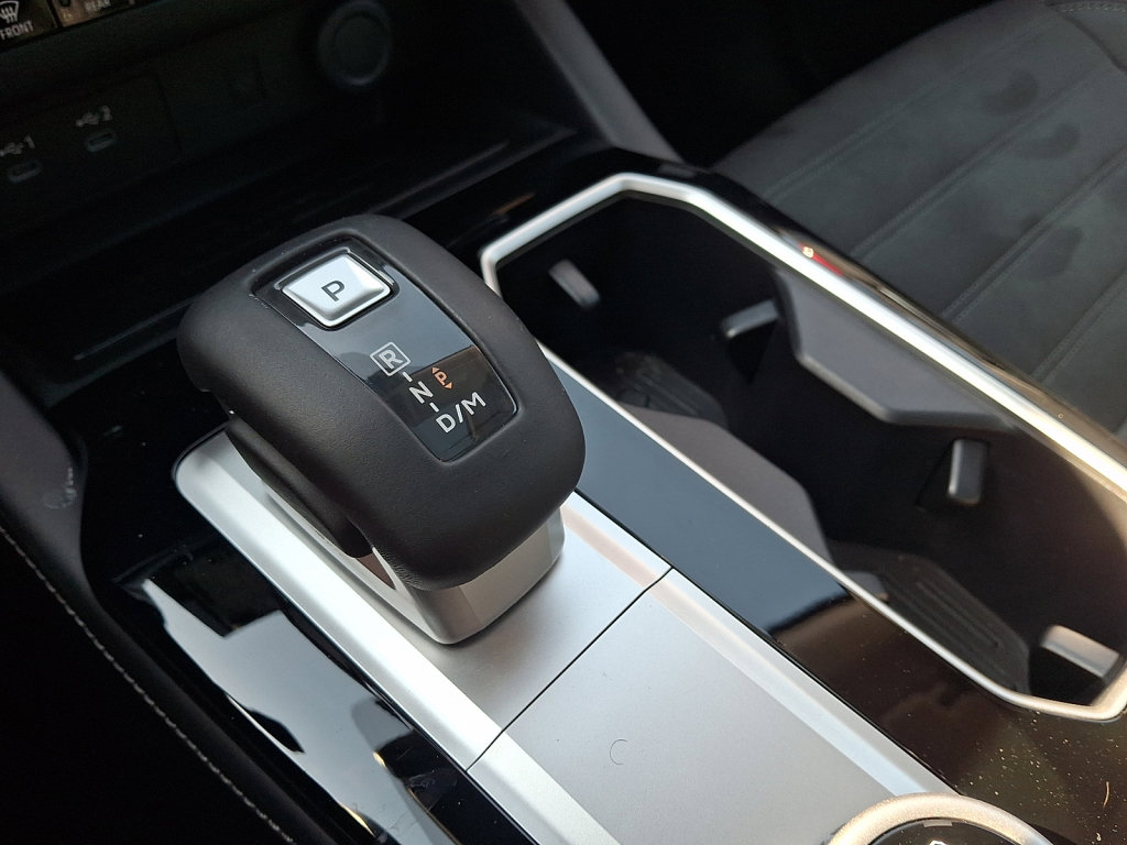 Used 2025 Mitsubishi Outlander SE AWD/4WD image 30