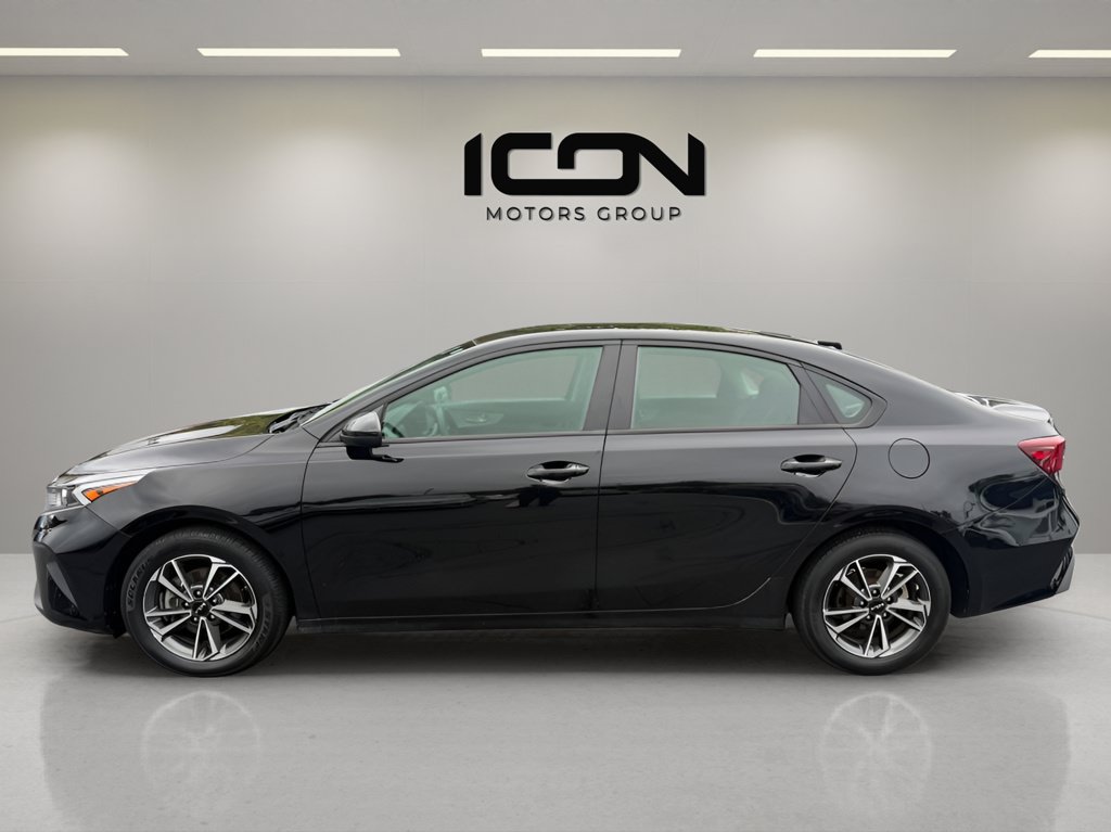 Used 2024 Kia Forte LXS FWD image 2