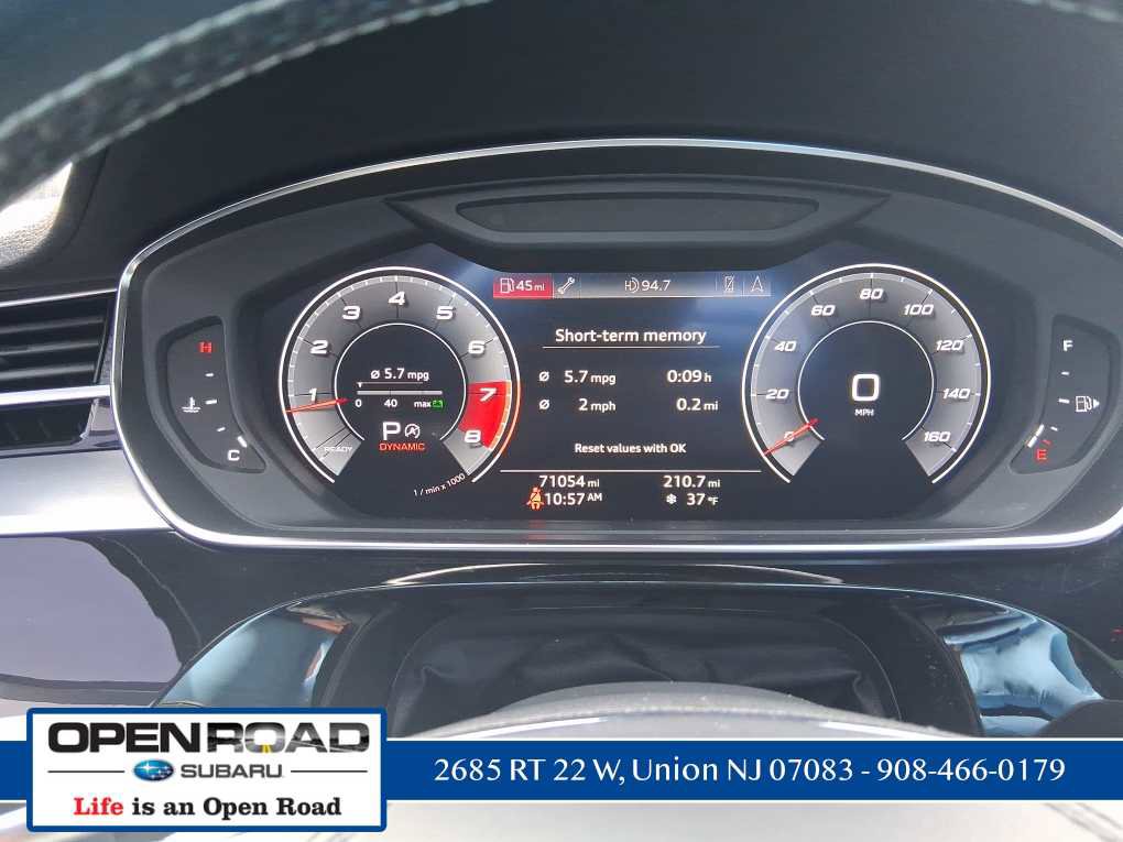Used 2020 Audi S8 L w/ S8 Executive Package image 24