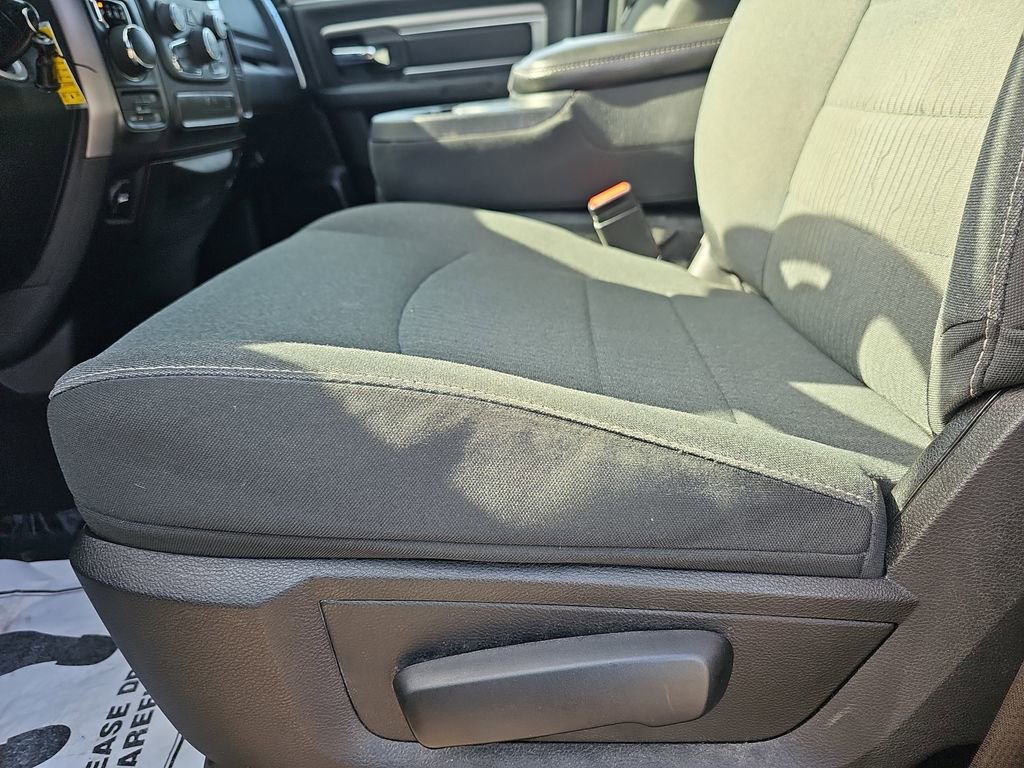 Used 2021 RAM 1500 Classic Warlock w/ Electronics Group image 31