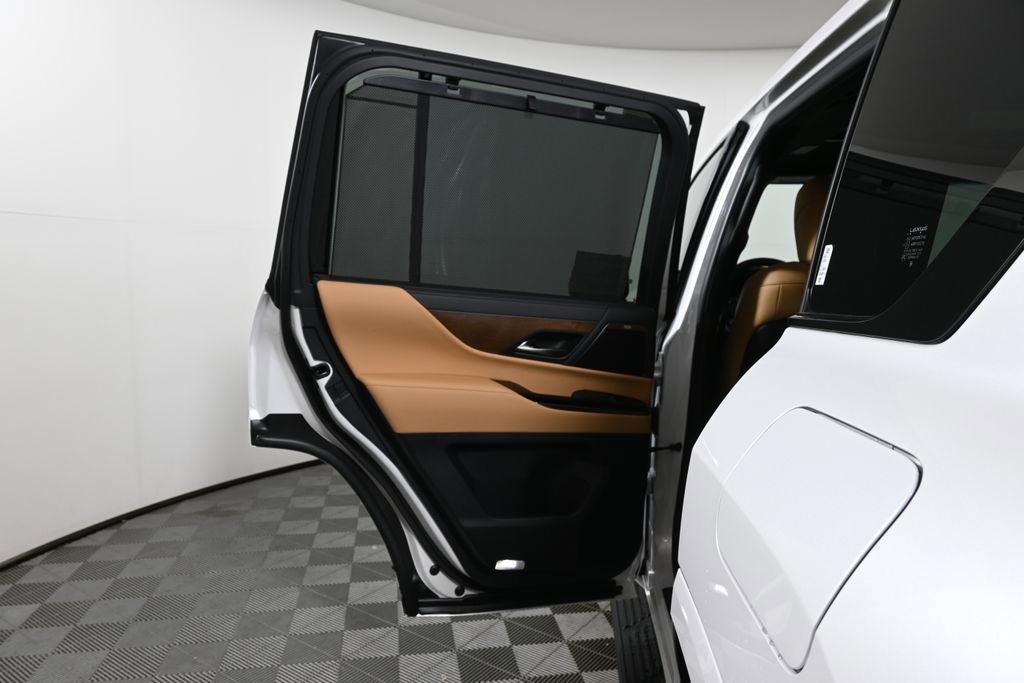 New 2026 Lexus LX 700h Luxury w/ Appearance Package AWD/4WD image 34