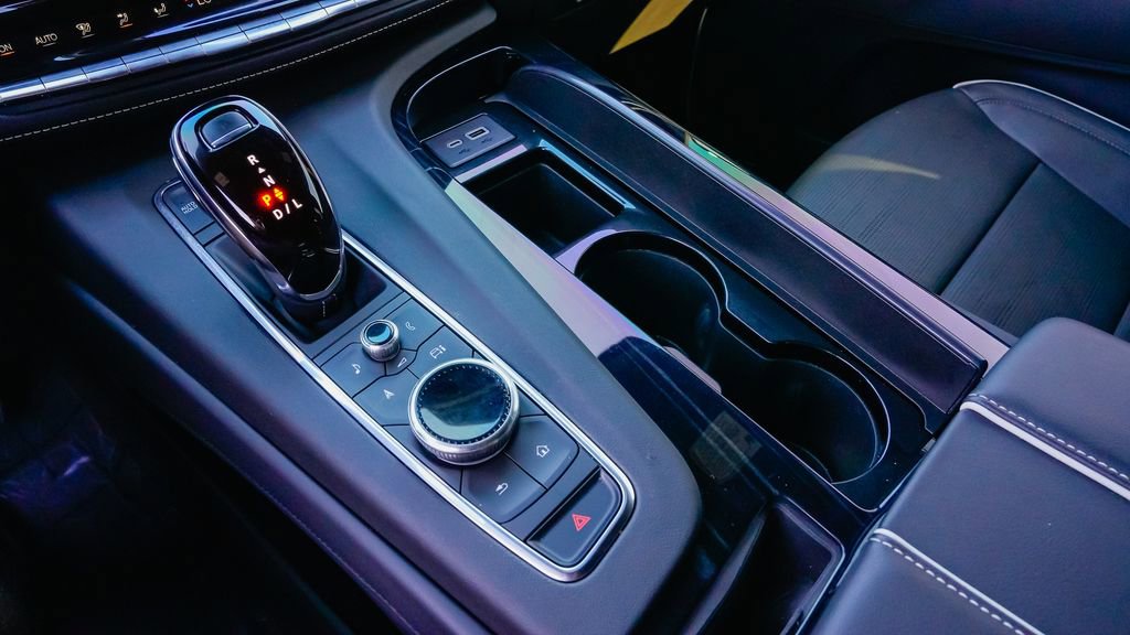 Certified 2024 Cadillac Escalade Sport w/ LPO, ONYX Package image 19