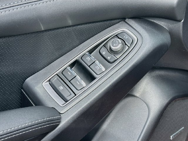 Used 2025 Subaru Ascent Limited AWD/4WD image 20