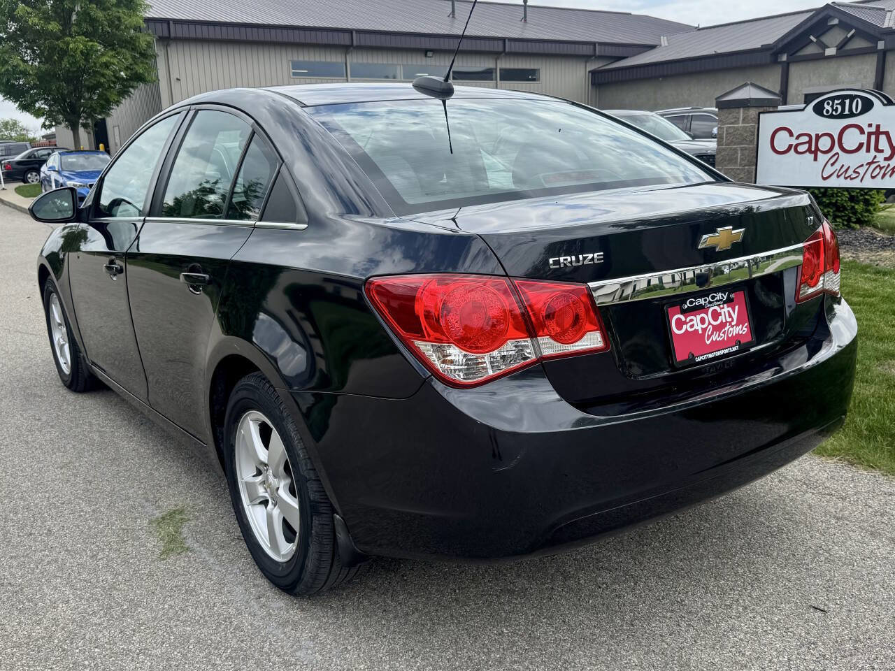 Used 2015 Chevrolet Cruze LT image 8