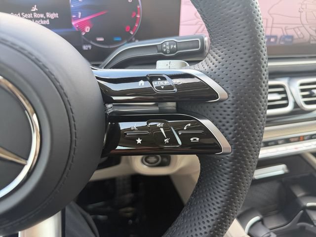 Used 2024 Mercedes-Benz GLS 580 4MATIC w/ Warmth & Comfort Package image 23