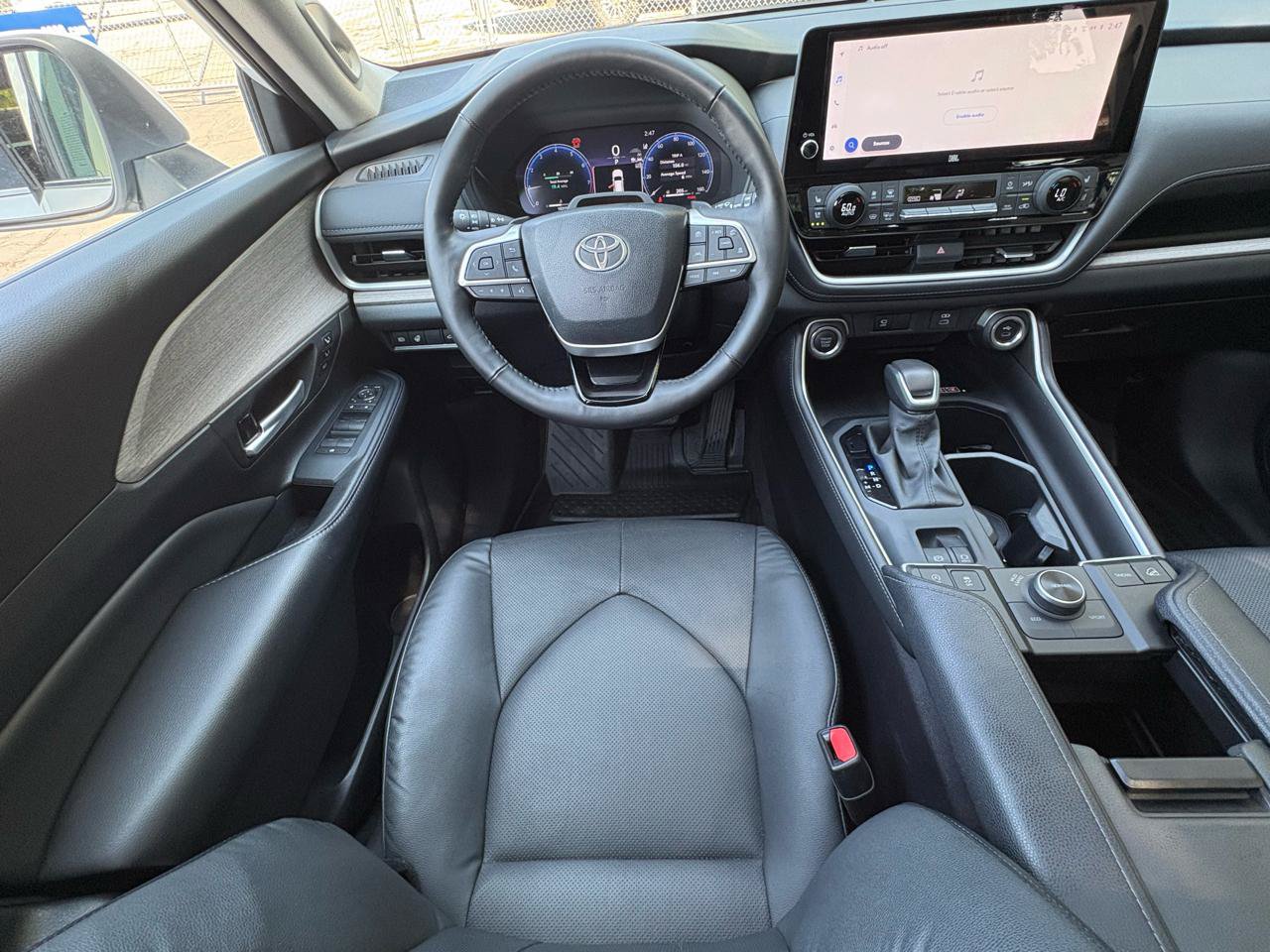 Used 2024 Toyota Grand Highlander AWD image 5