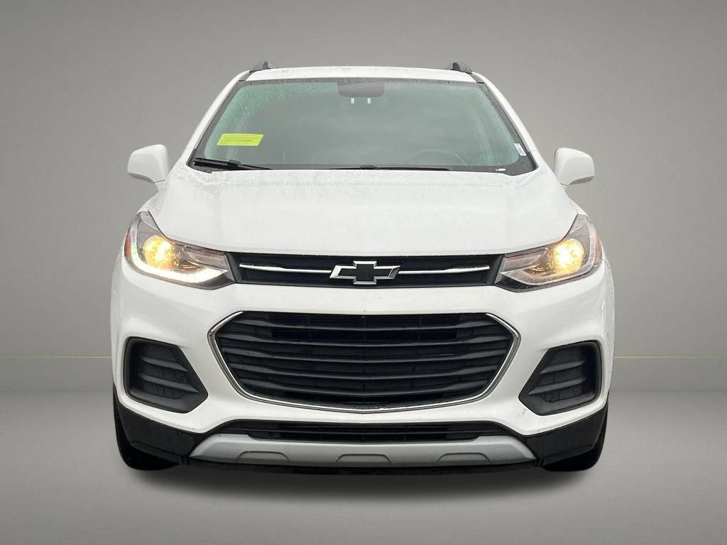 Used 2020 Chevrolet Trax LT w/ LT Convenience Package FWD image 9