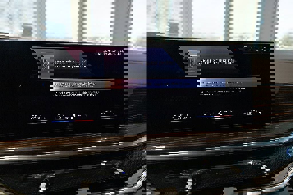 New 2026 BMW X5 xDrive50e image 27