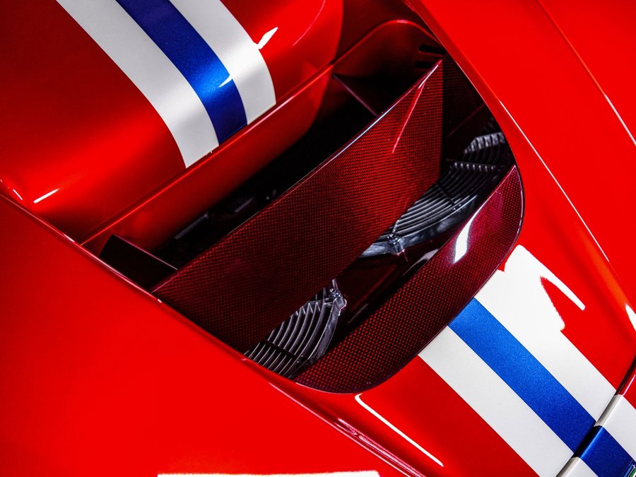 Used 2015 Ferrari LaFerrari image 21