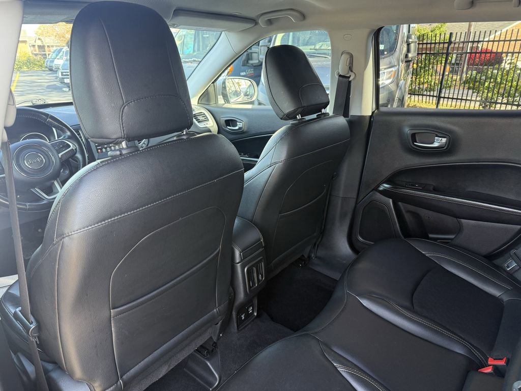 Used 2019 Jeep Compass Latitude w/ Cold Weather Group image 28