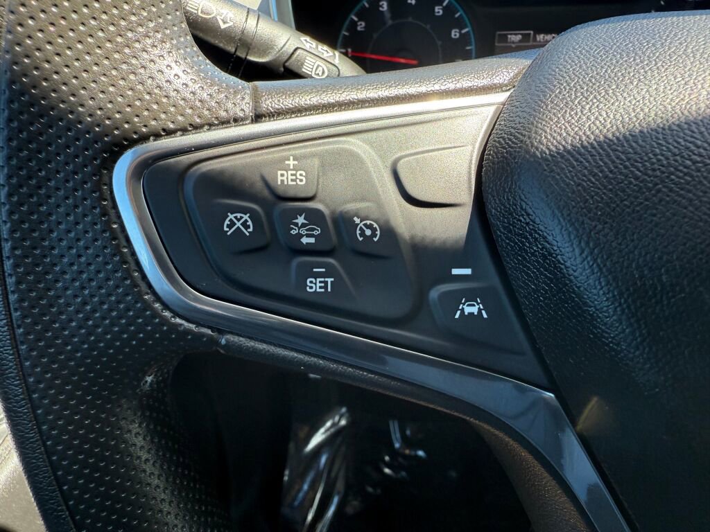 Used 2021 Chevrolet Equinox LS FWD image 14