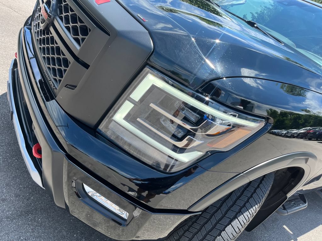 Used 2022 Nissan Titan PRO-4X w/ Pro-4x Convenience Package AWD/4WD image 33