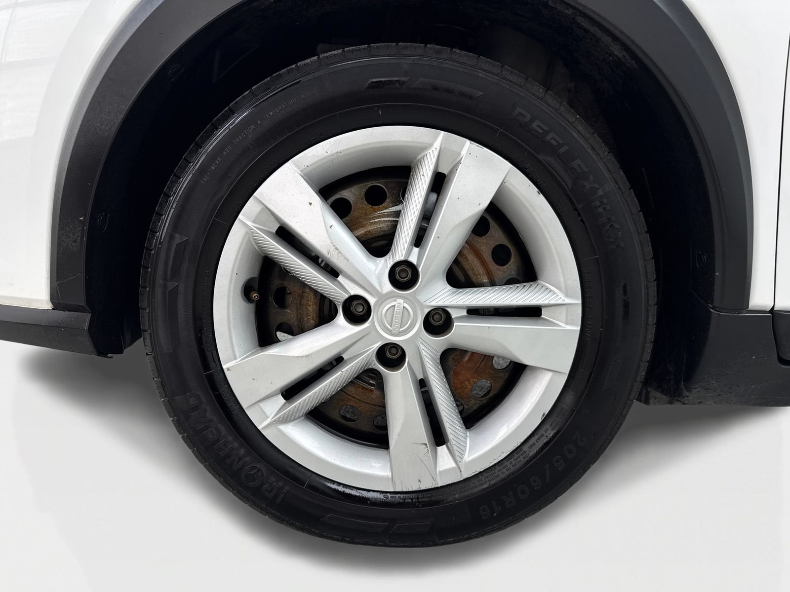Used 2023 Nissan Kicks S FWD image 48