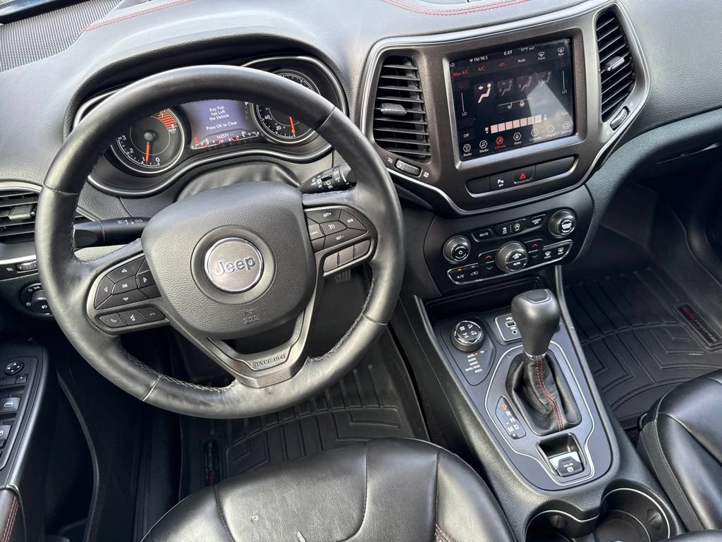 Used 2019 Jeep Cherokee Trailhawk w/ Cold Weather Group AWD/4WD image 34