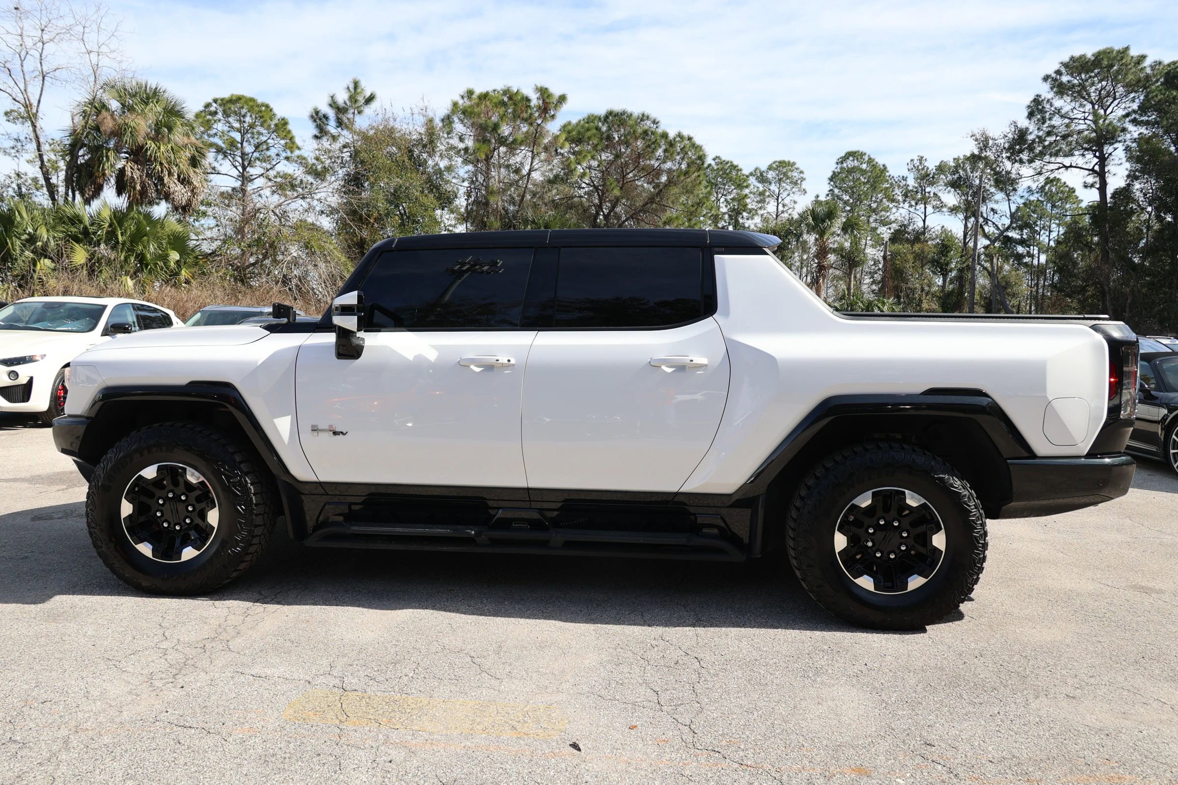 Used 2022 GMC Hummer EV Edition 1 w/ LPO, Illumination Package AWD/4WD image 8