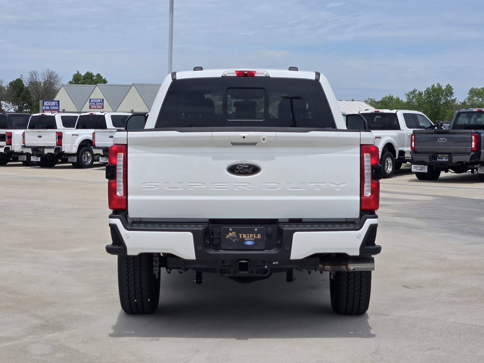 New 2026 Ford F250 Lariat w/ Black Appearance Package AWD/4WD image 8