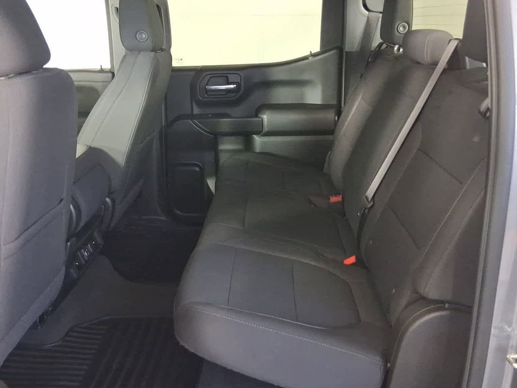 Used 2021 Chevrolet Silverado 1500 LT w/ Z71 Off-Road Package image 11