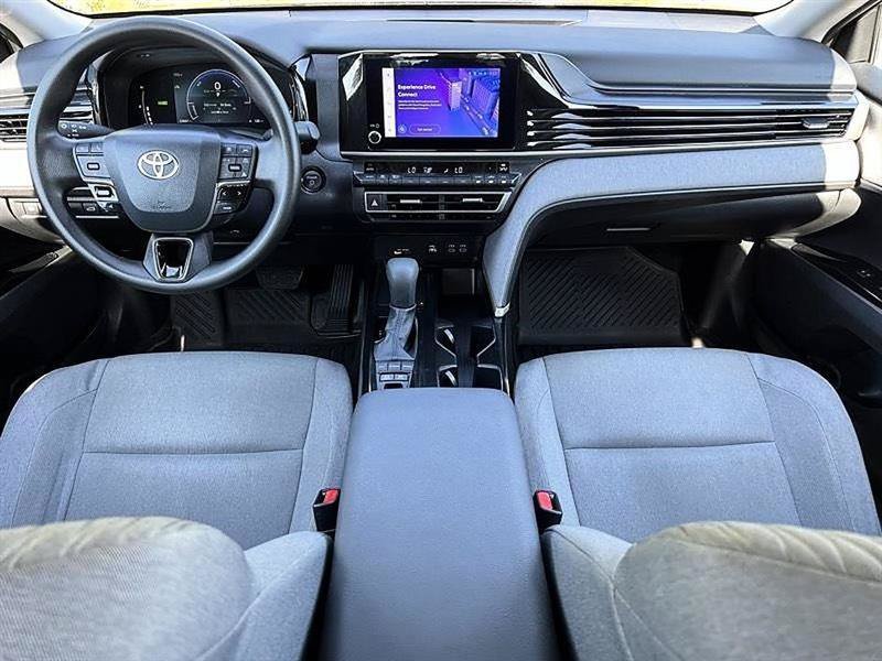 Used 2026 Toyota Camry LE FWD image 21