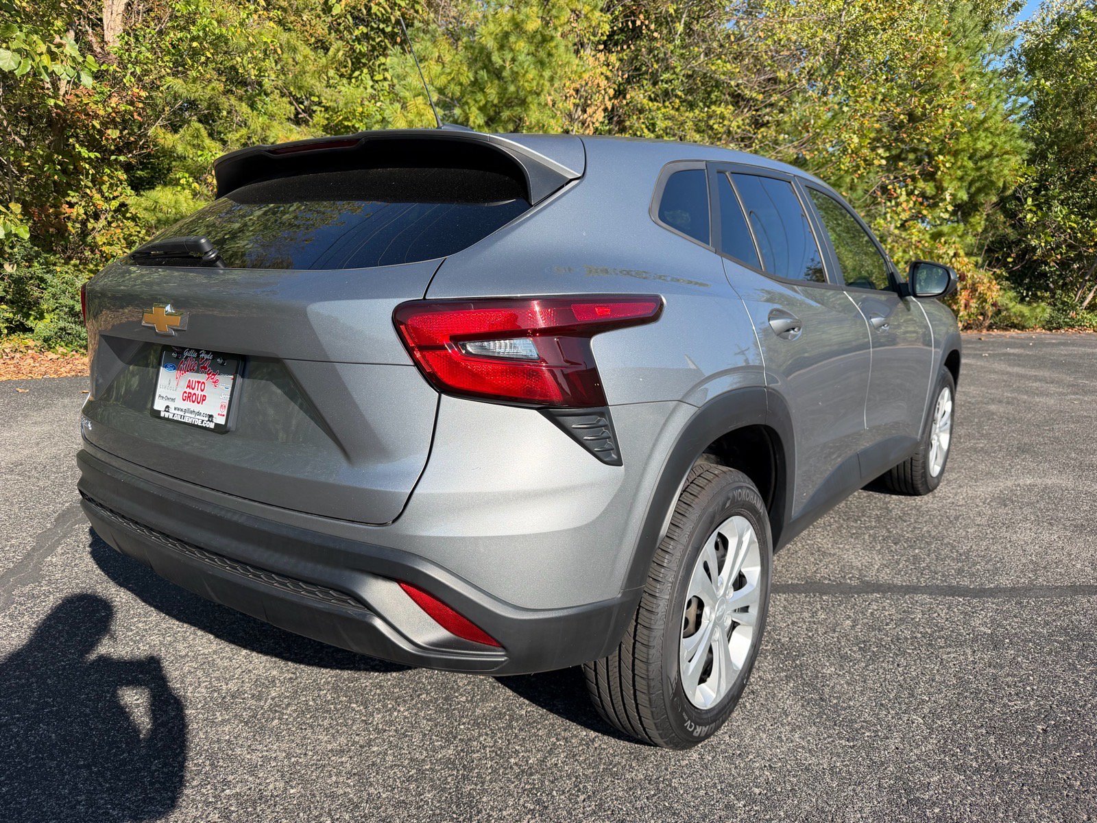 Used 2024 Chevrolet Trax LS w/ Driver Confidence Package FWD image 12