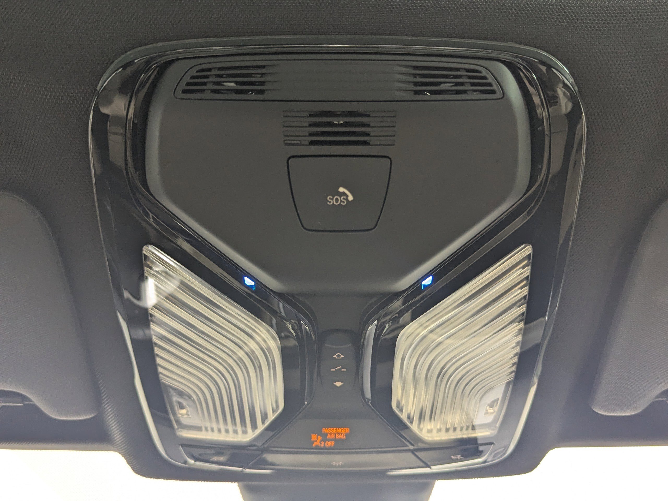 Used 2025 BMW 330i Sedan image 25